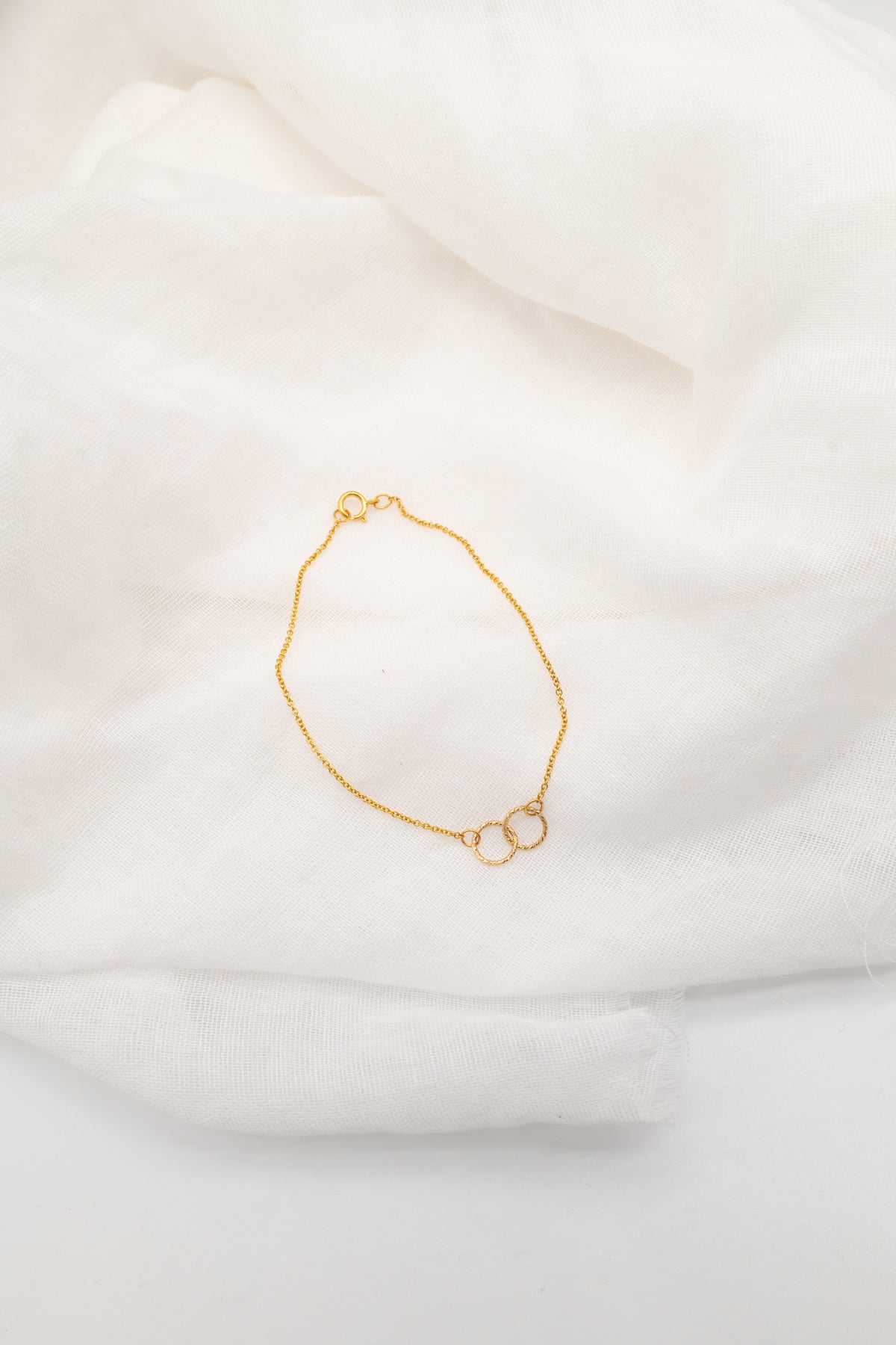 14ct Gold Filled Twisted Interlocking Circle Bracelet