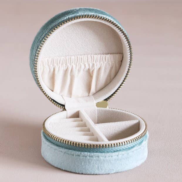 Lisa Angel - Mint Green Velvet Round Travel Jewellery Case
