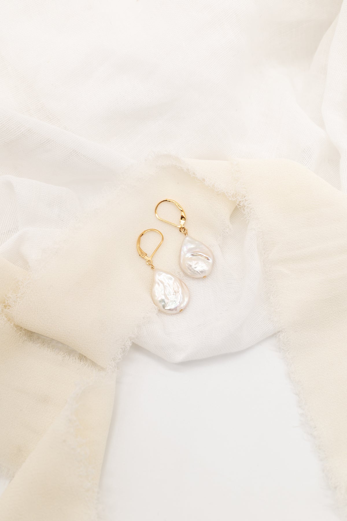 14ct Gold Baroque Pearl Drop Earrings