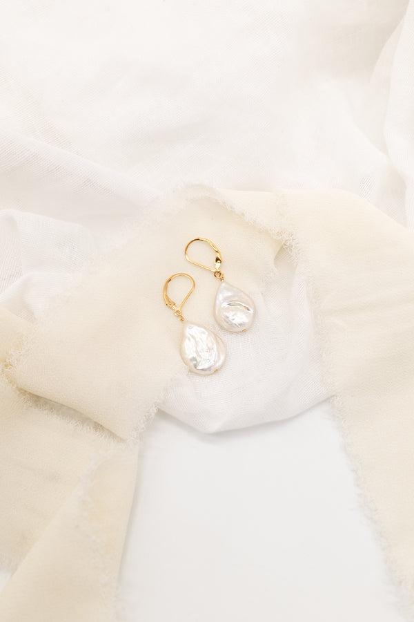 14ct Gold Baroque Pearl Drop Earrings