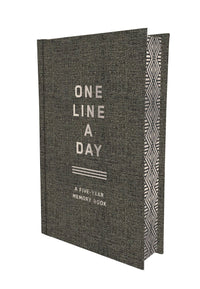 Abrams & Chronicle Books - Charcoal Canvas One Line a Day - A Five-Year Memory Book (Diary or Journal)