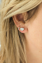 Load image into Gallery viewer, Silver Leaf Stud Earrings