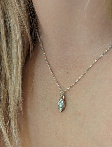 Sterling Silver Leaf Pendant Necklace