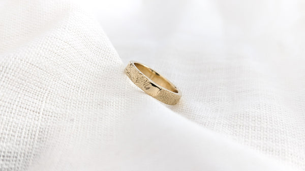 9ct Gold Imprint Ring