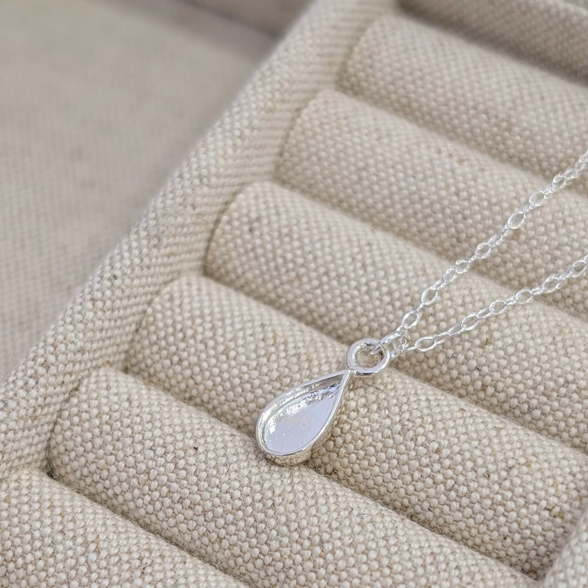 Cassie Teardrop Necklace