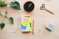 Abrams & Chronicle Books - Modern One Line a Day: A Five-Year Memory Book (Diary or Journal)