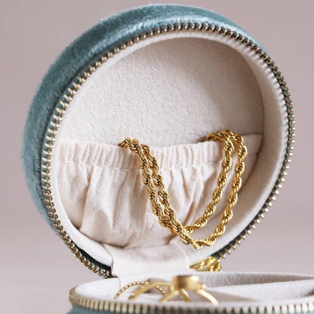 Lisa Angel - Mint Green Velvet Round Travel Jewellery Case