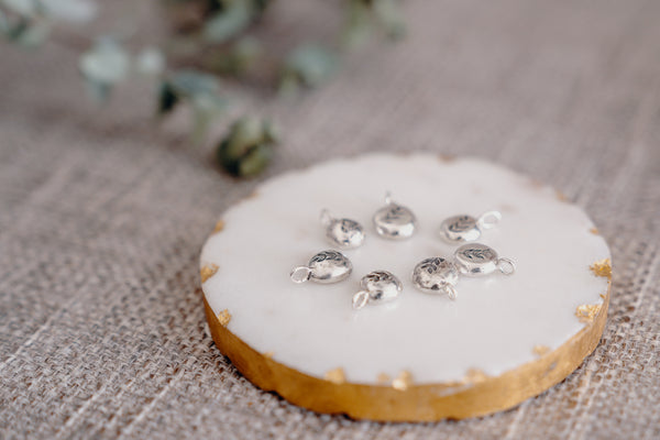 The Organic Leaf Pebble Pendant