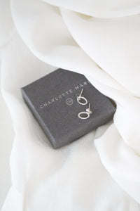 Twisted Circle Stud Earrings