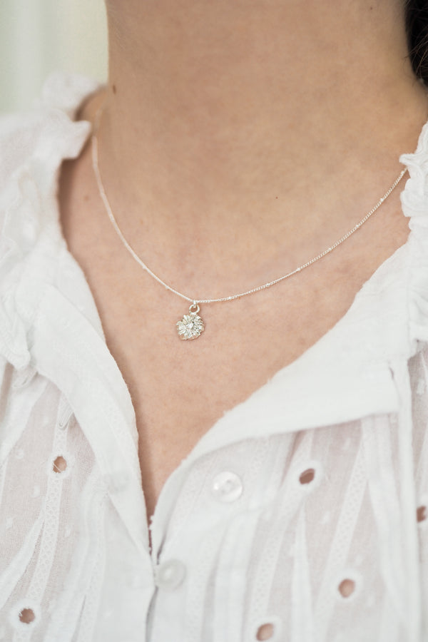 Daisy Chain Necklace