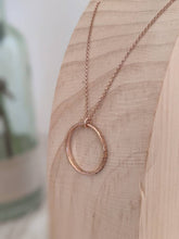 Load image into Gallery viewer, Organic Circle Necklace